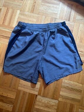 Nike running shorts size Large 6” inseam